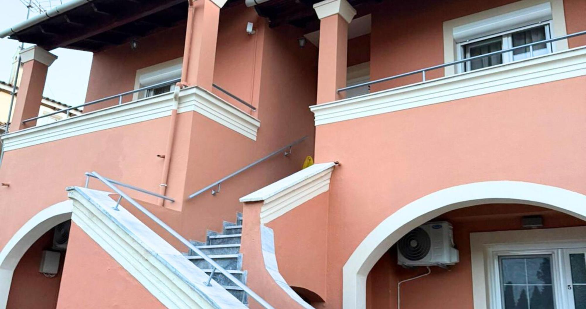 Georgia'S Apartments, Ipsos - Complex S Luaran gambar